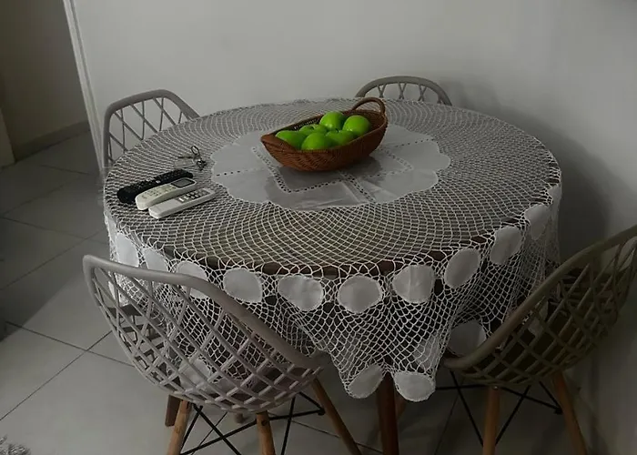Charmoso Apartamento Na Quadra Da Praia